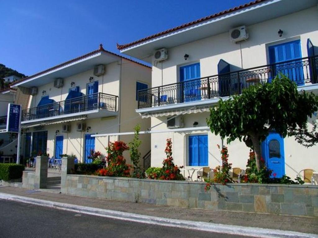 Apollon Hotel Tirós Exterior foto
